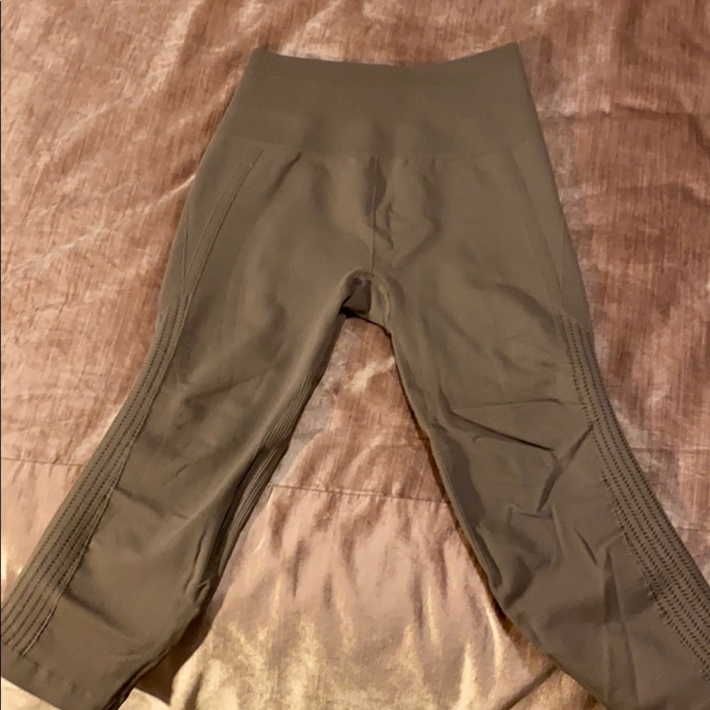 Lululemon Capri leggings